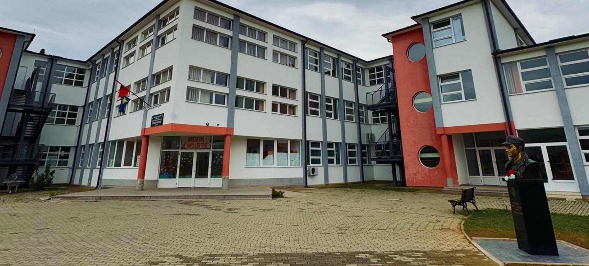 course-details-img-1