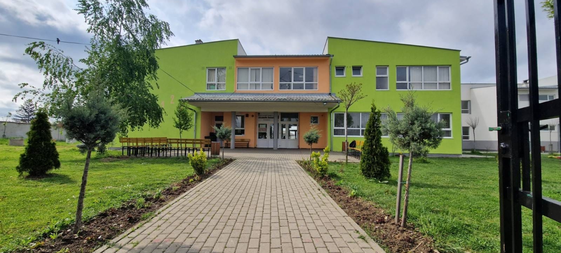 course-details-img-1